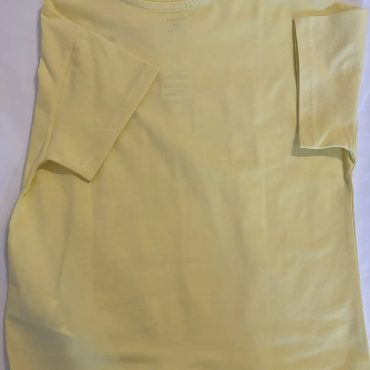 Tee- shirt  manches courte 8 ans